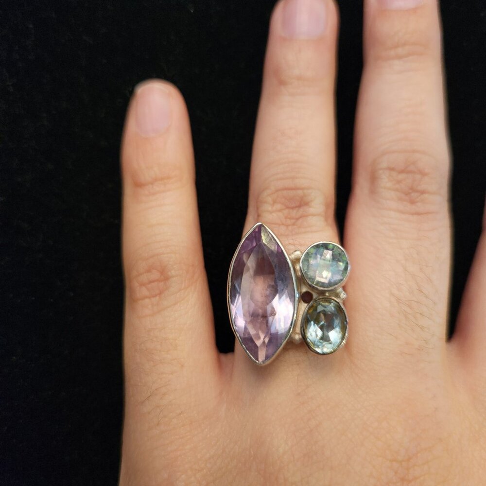 Sterling Silver Ring (Size 6)